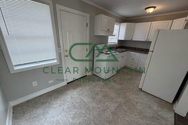 Foto del edificio - MOVE IN SPECIAL - Receive 1st month rent free with 13-month lease!