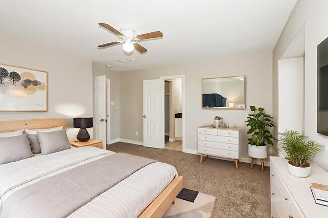 Foto del edificio - 214 N Native Ln