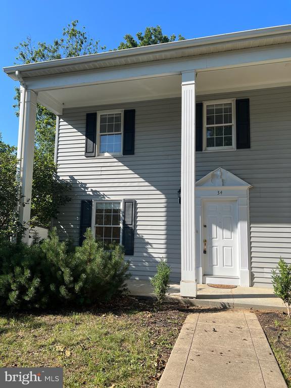 Building Photo - 34 Standish Ct
