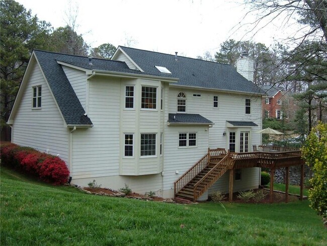 Building Photo - 2812 Regents Park Ln