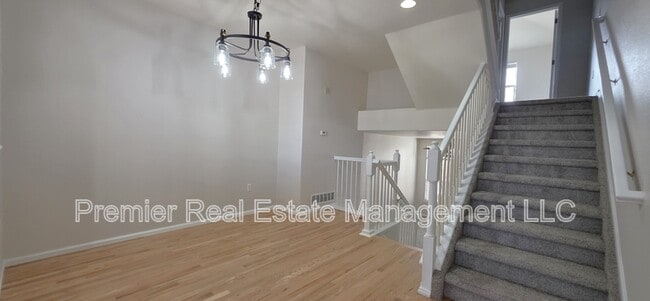 Building Photo - 1381 S Dayton Ct