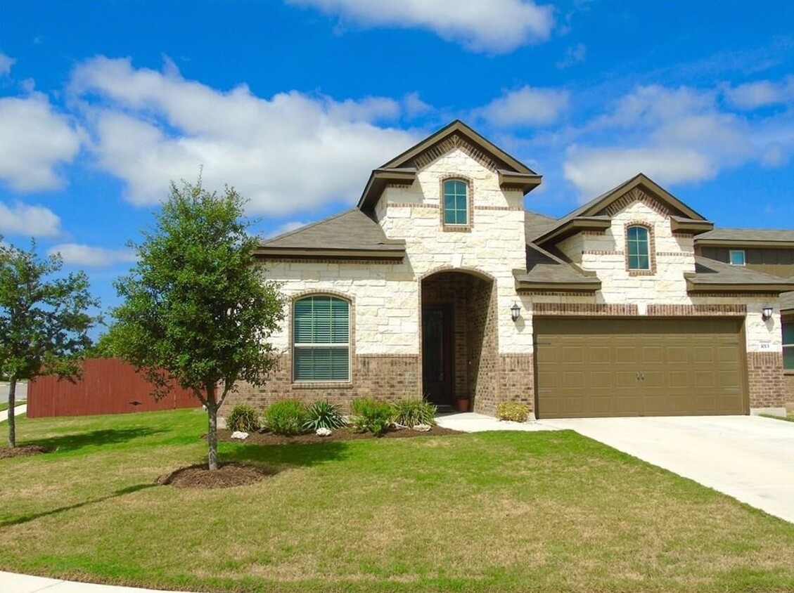 Foto principal - Gorgeous 3 bed, 3 bed, Leander Tx (Stewart...