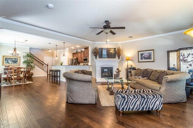 Building Photo - 4213 Comanche Dr