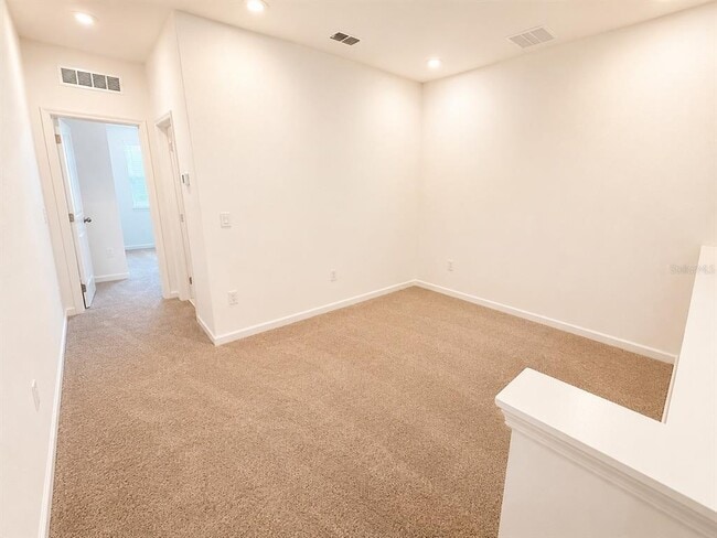 Building Photo - 3309 Canna Lily Pl