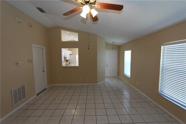 Building Photo - 1901 Teaberry Ct