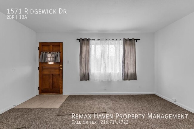 Building Photo - 1571 Ridgewick, Wickliffe-  Spacious 2 bed...