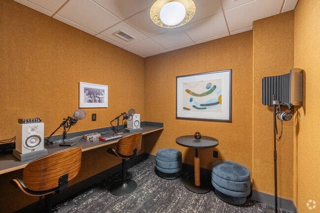 Recording Studio - Local Nashville Apartments