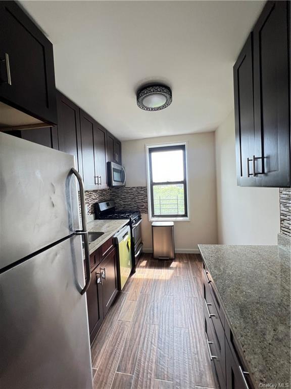 Foto del edificio - 277 Bronx River Rd