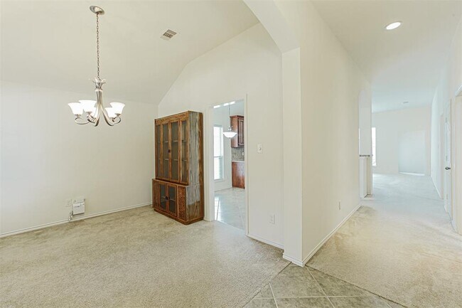 Foto del edificio - 7315 Rambling Tree Ln