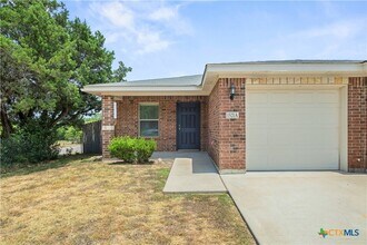 Building Photo - 1521 Aztec Trce