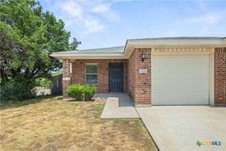 Building Photo - 1521 Aztec Trce