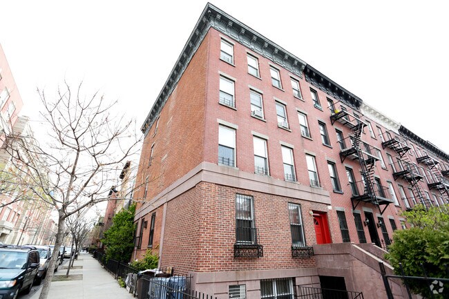 Building Photo - 1 4th Pl