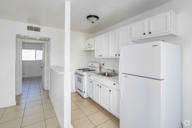 1 dormitorio, 1 baño - 525 pies cuadrados - Cocina - Plaza Estates