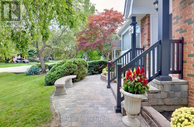 Photo du bâtiment - 1493 Briarwood Crescent