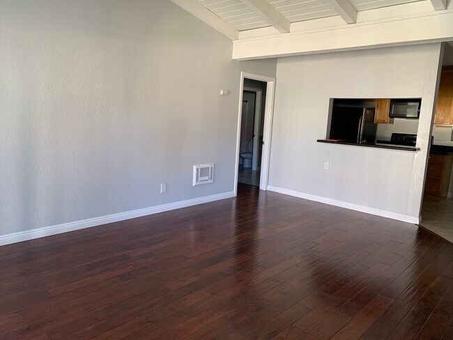 Building Photo - 1345 Cabrillo Park Dr