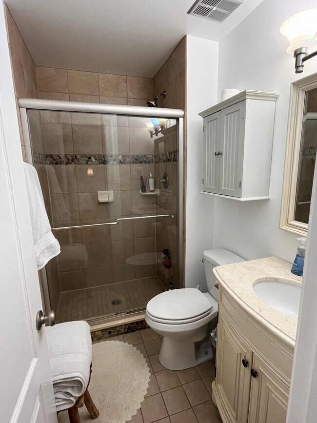 Building Photo - 1115 Neptune Pl