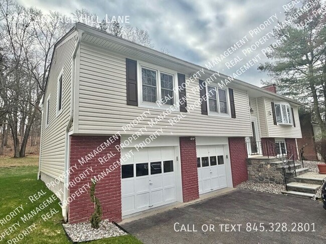 Building Photo - 29 Carriage Hill Ln