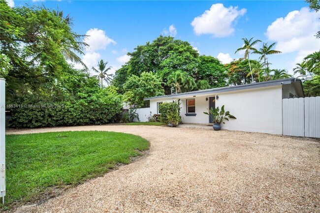 Foto del edificio - 6400 SW 62nd Ct