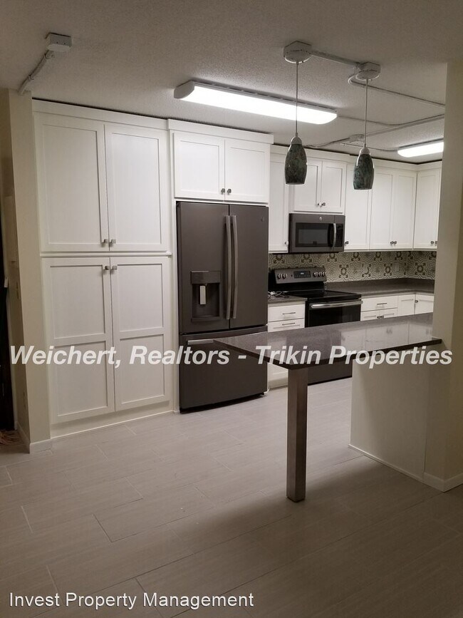 Building Photo - 3 br, 2 bath House - 6670 Vernon Ave S #211