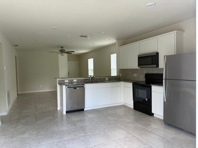 Foto del edificio - FOR RENT in Live Oak Lake – St. Cloud!