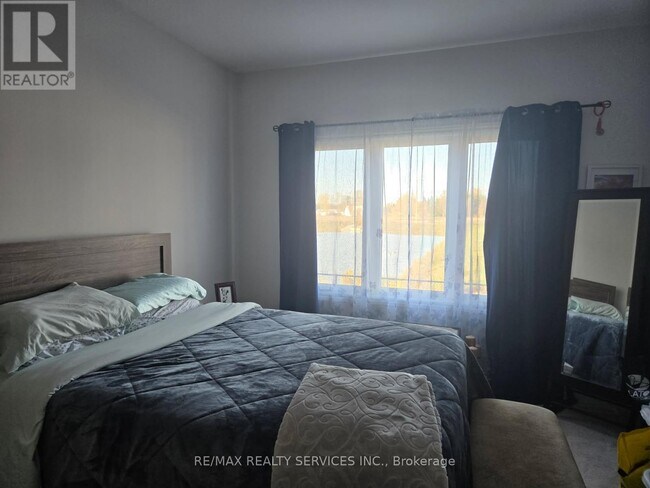 Photo du bâtiment - 88 Cheryl Ave