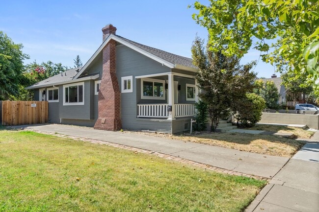 long driveway - 1633 35th St