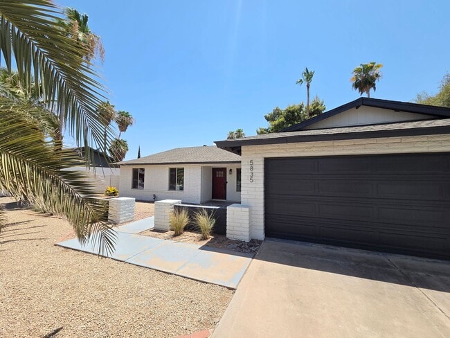 Building Photo - 5835 E Acoma Dr