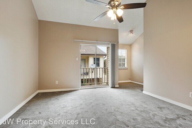 Building Photo - 1012 St Julien Dr