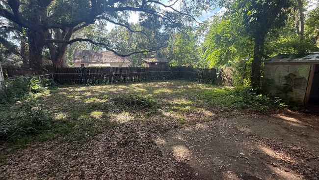 Building Photo - 416 Dairy Ave