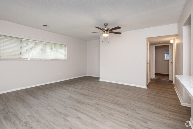 2HAB, 1BA - 842 ft² - Fox Creek Apartments