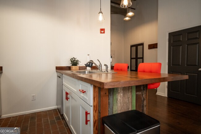 Foto del edificio - 269 N Hull St