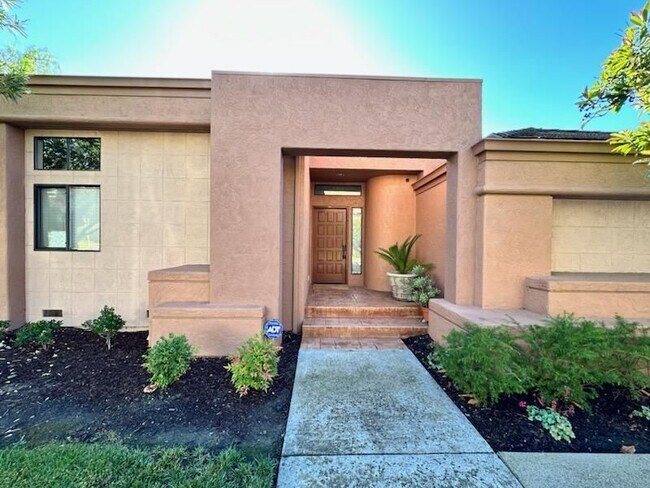 Foto del edificio - 4009 W Lakeshore Dr