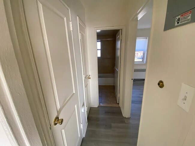 Foto del edificio - 144-45 37th Ave