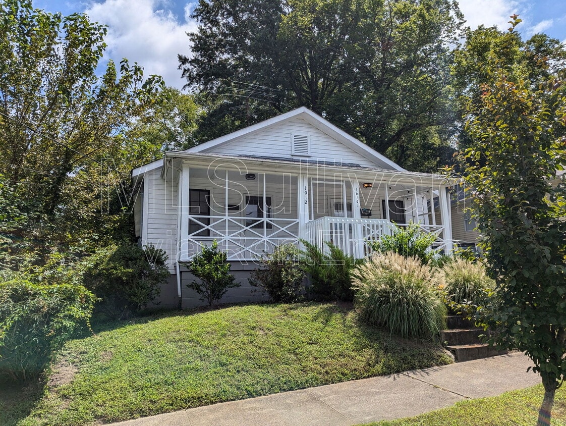 Primary Photo - 1010 Berkeley St