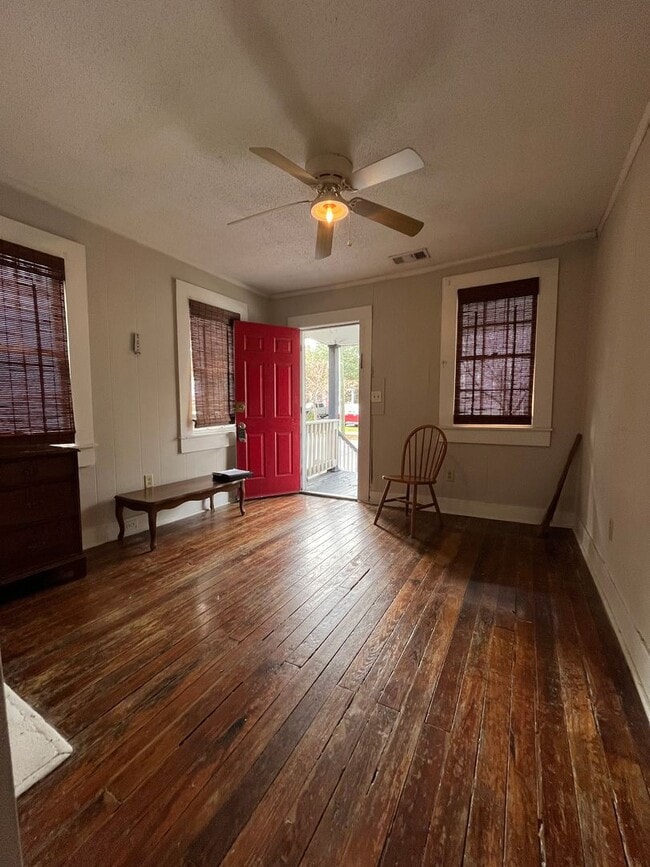 Foto del edificio - Downtown Charleston Cottage! SHORT TERM RE...
