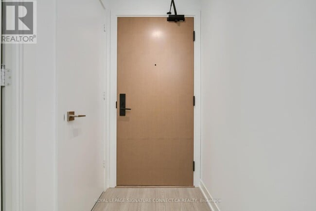 Photo du bâtiment - 195 McCaul St