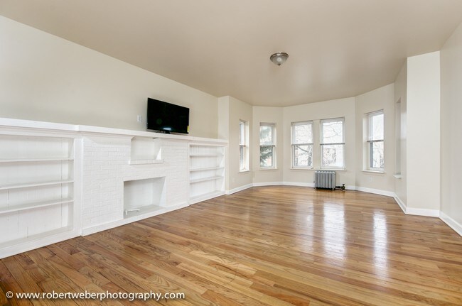 Foto del edificio - 7041 S Merrill Ave