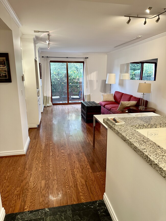 Foto del edificio - 2301 N St NW
