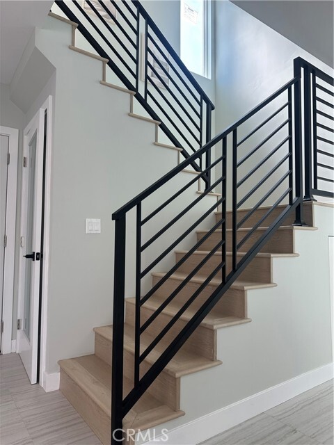 Building Photo - 11333 Delano St