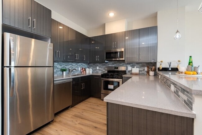 Building Photo - 1 FLAGSHIP St