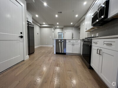 Building Photo - 167 Allston St