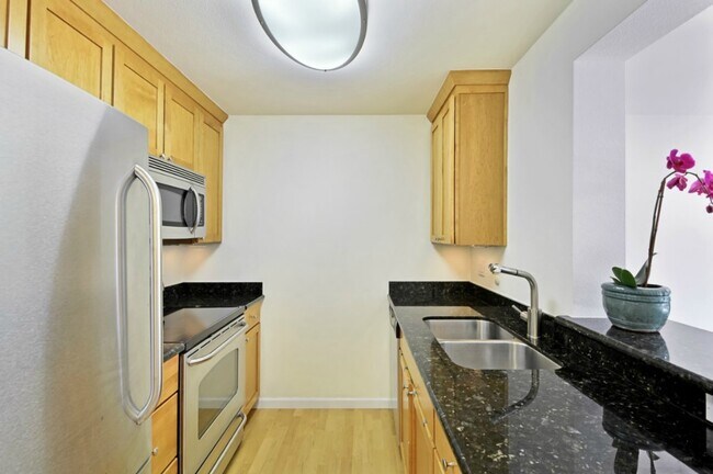 Foto del edificio - 514 142nd Ave SE
