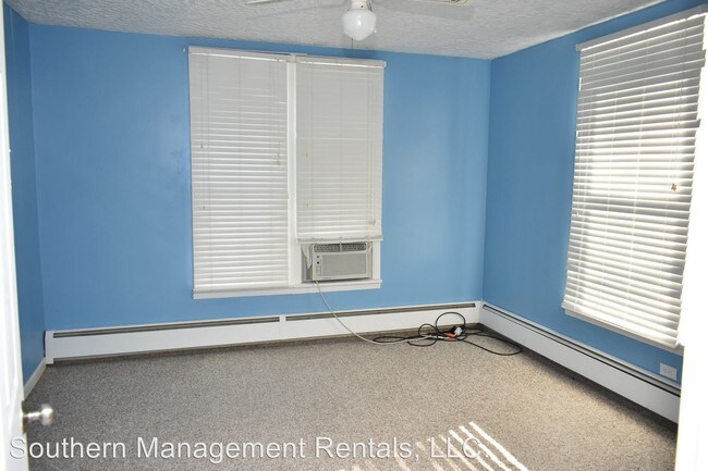 Building Photo - 3 br, 1.5 bath House - 1573 W. Poplar Terrace