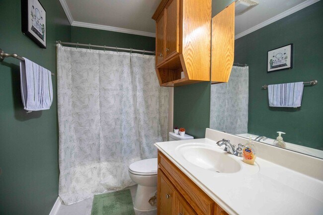 Foto del edificio - 4 Bed/ 2.5 Bath North Gate Village Home