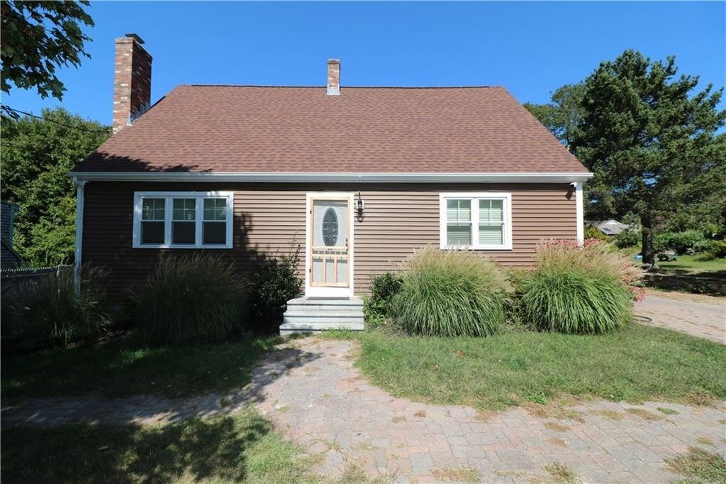 49 Pleasant St, South Kingstown, RI 02879 House Rental in South