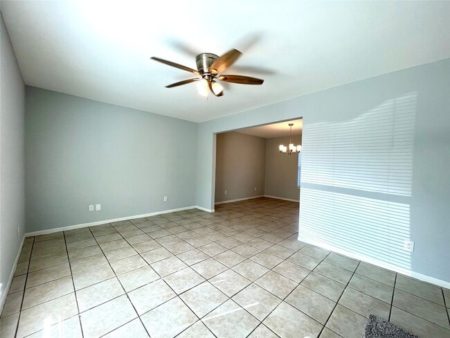 Building Photo - 533 Ferguson St