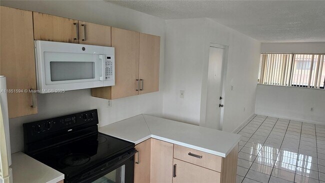 Foto del edificio - 2710 W 60th Pl