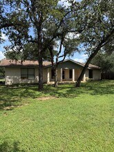 Building Photo - 1009 Swallow Dr