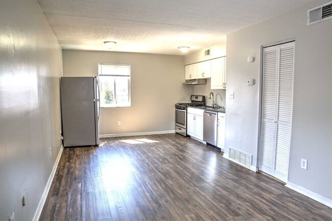 Building Photo - 1292 Courtland Ave