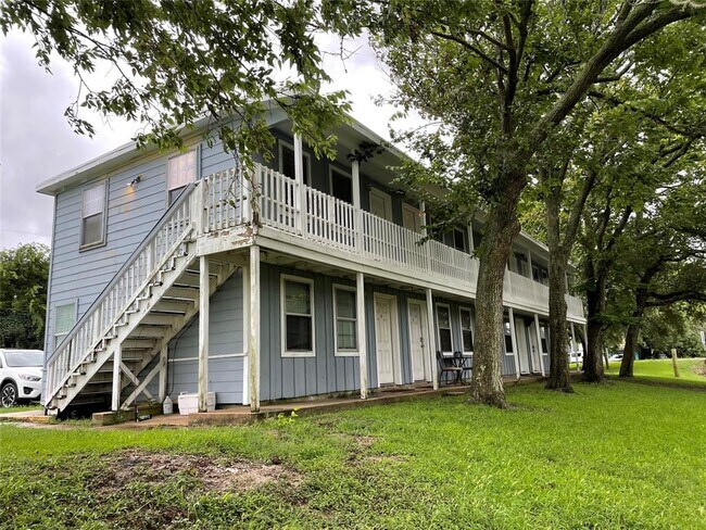 Building Photo - 5202 County Rd 469
